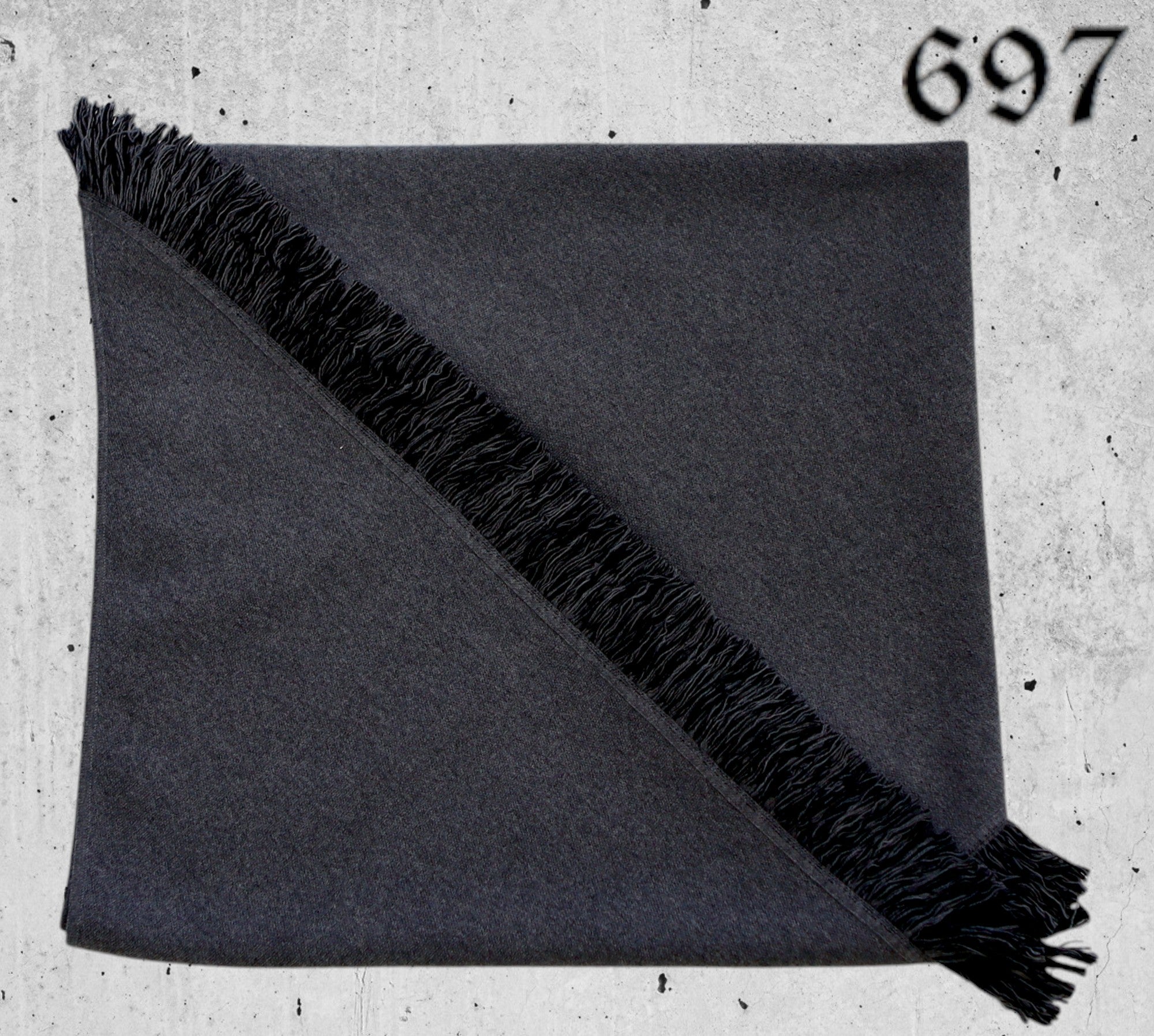 Scialle in Lana con Frange