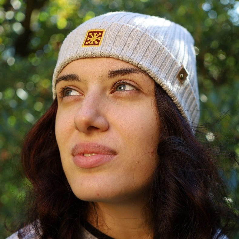 Berretto in Puro Cashmere a Coste Regolare