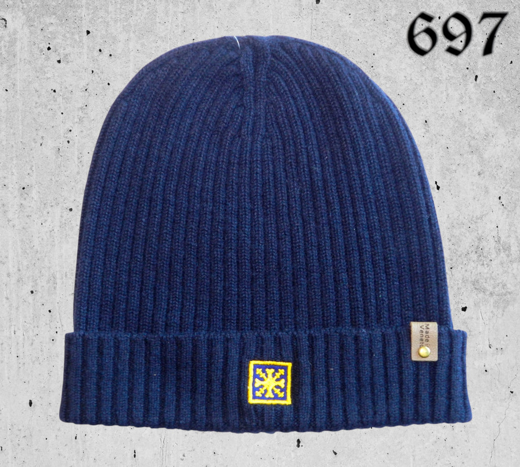 Berretto in Puro Cashmere a Coste Aderente