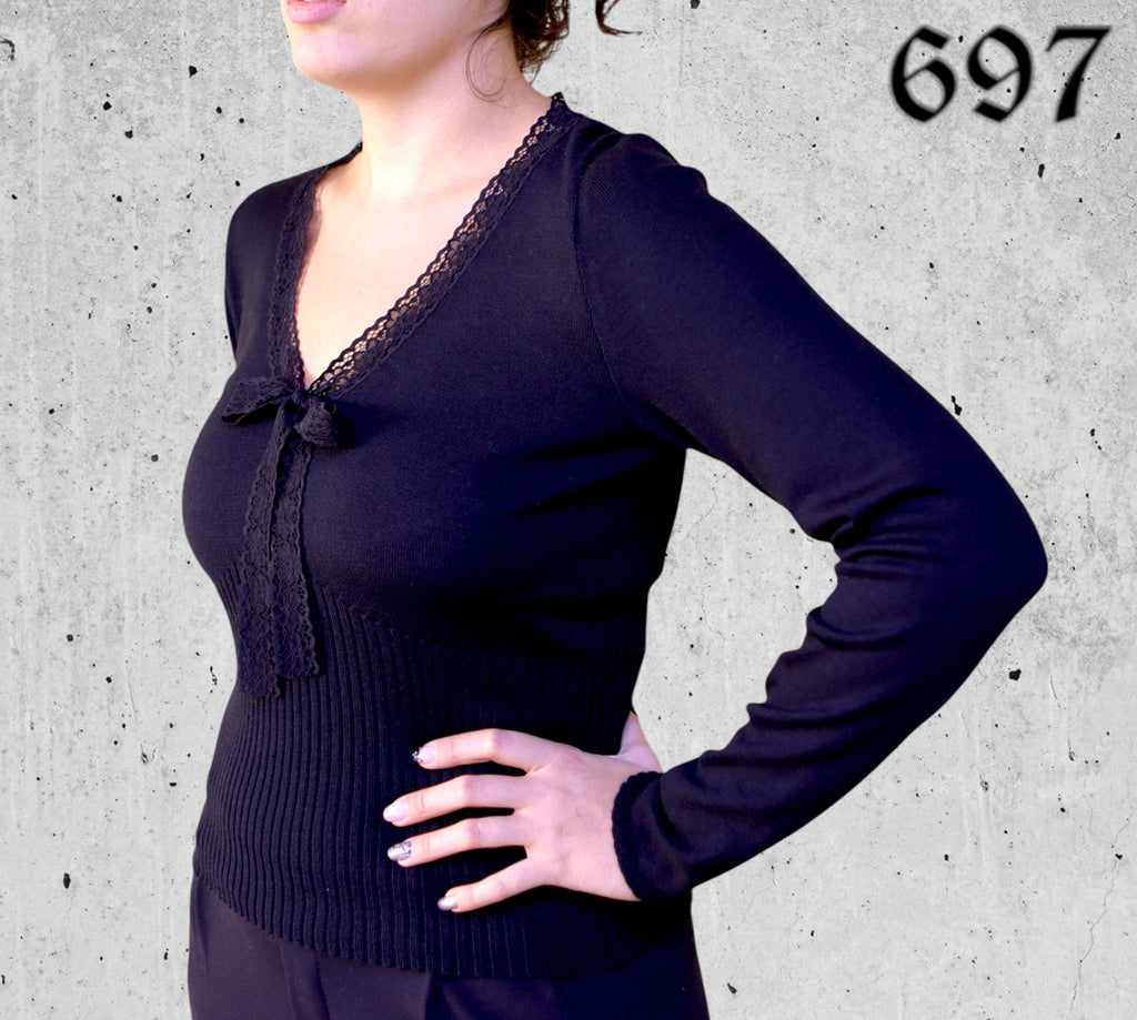 Maglia in Lana con Ampio Scollo a V Bordato in Pizzo