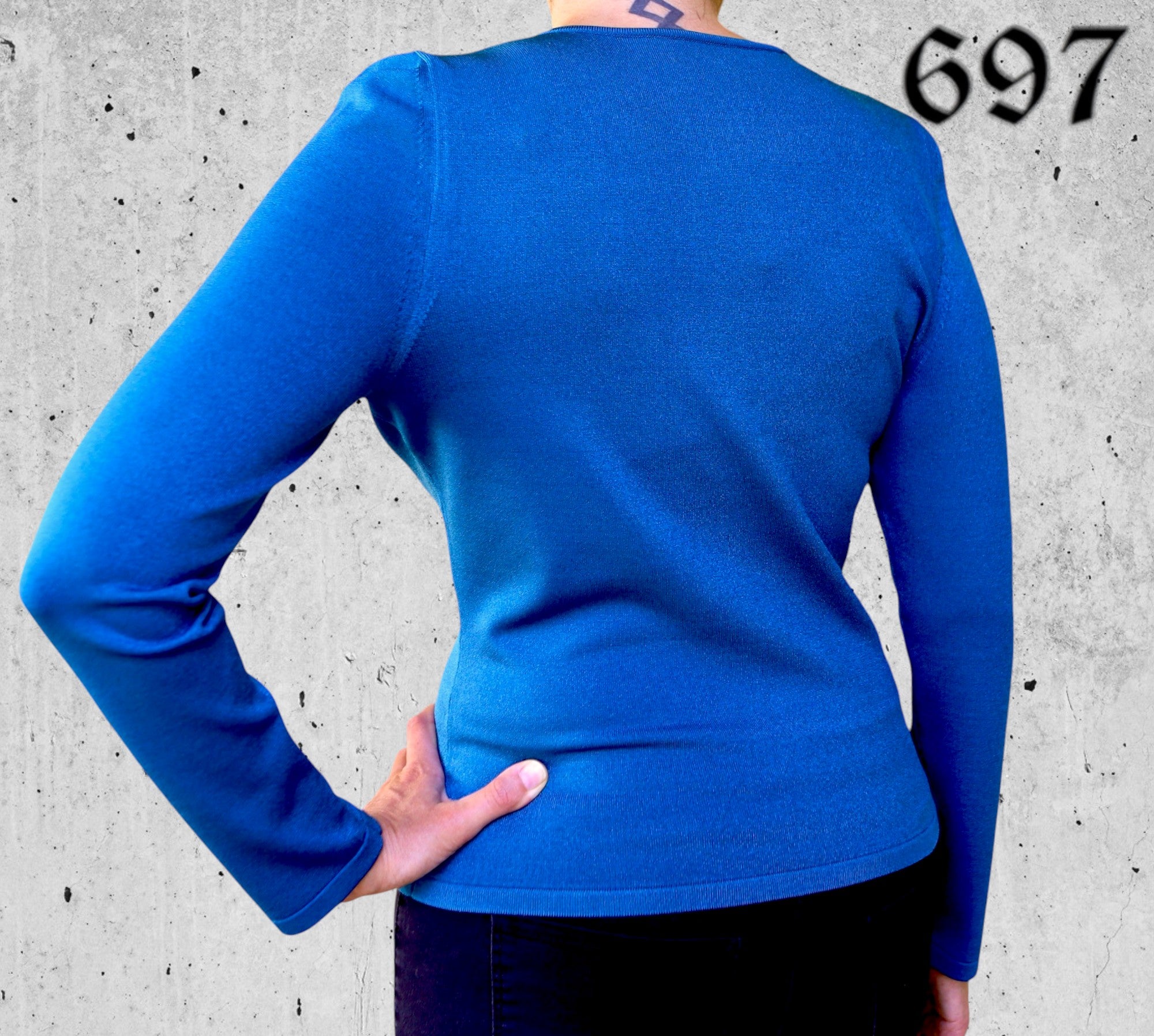 Maglia con Scollo V in Viscosa Elasticizzata