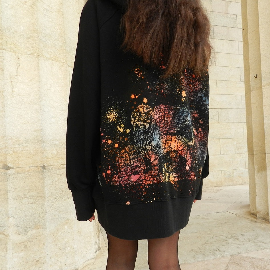 Felpa Girocollo con Leone Street Art