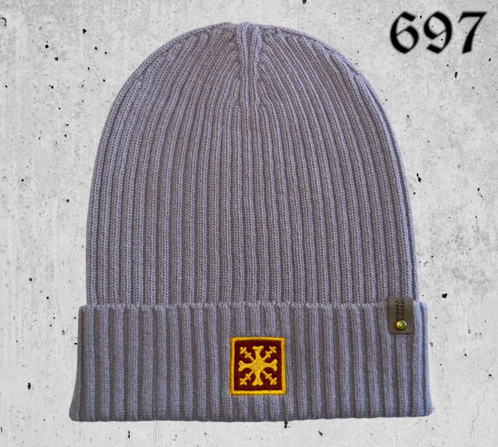 Berretto in Puro Cashmere a Coste Regolare